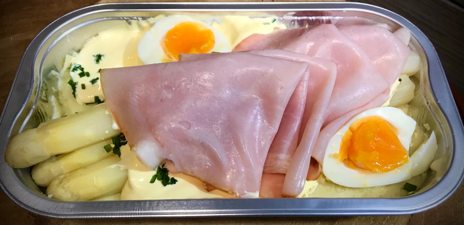 Asperges met Ham, ei en Hollandaise saus